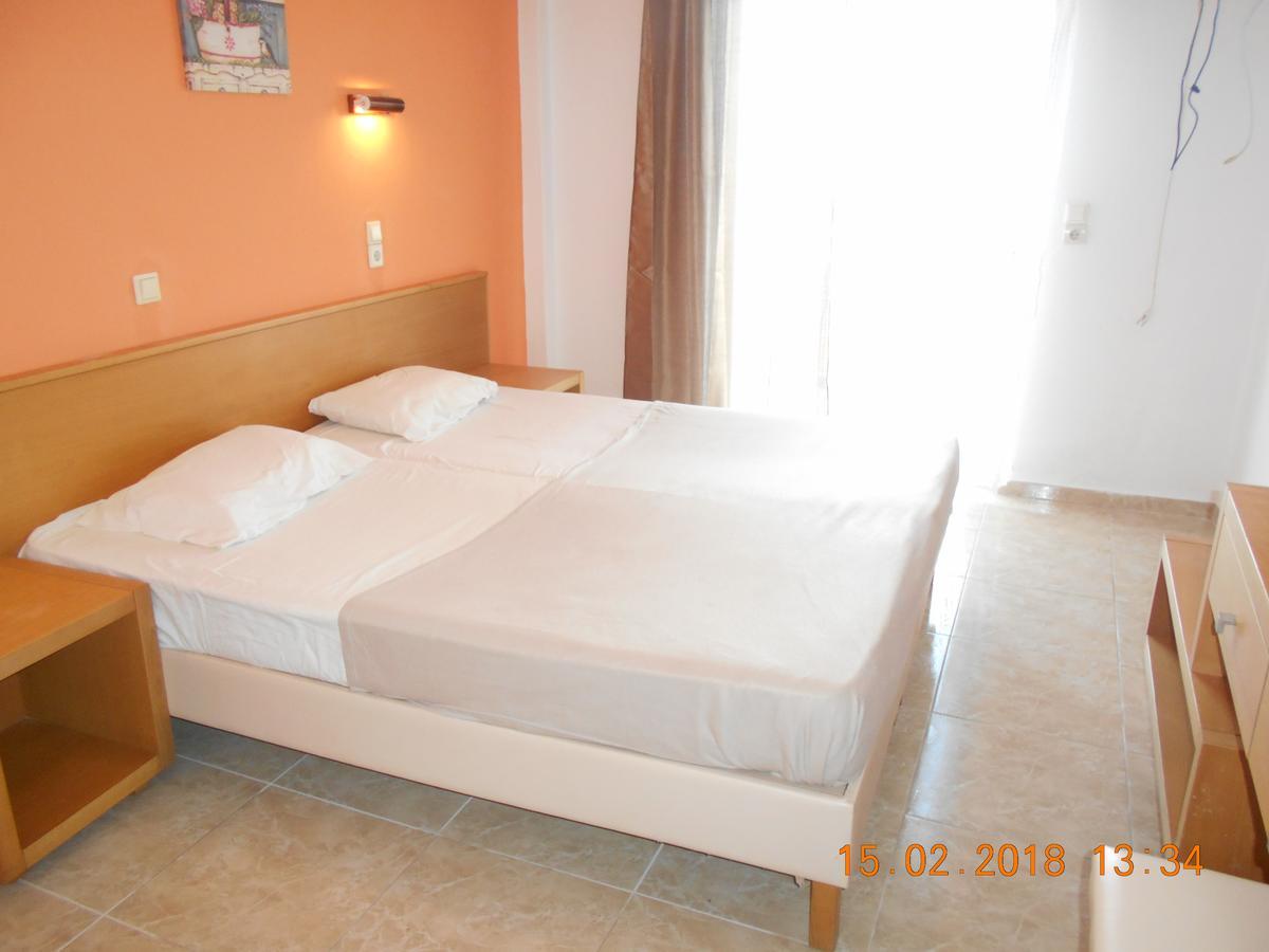 Doukas Hotel Skala Rachoni  Ngoại thất bức ảnh